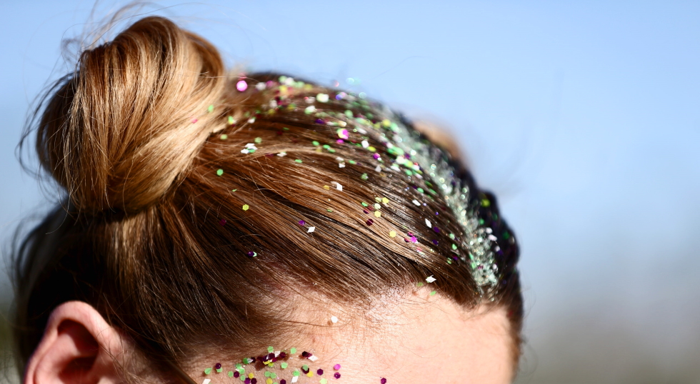 clean hair at festivals